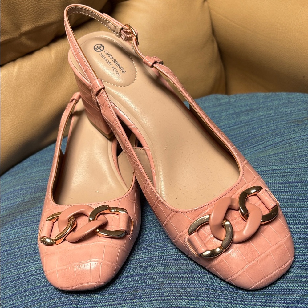 Giani Bernini New Pink Croc-Embossed Slingback Mules with Gold Chain Accent 9.5